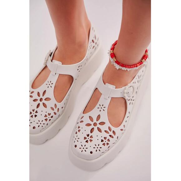 Melissa Kick Off Lace Mary Janes - Picture 1 of 7